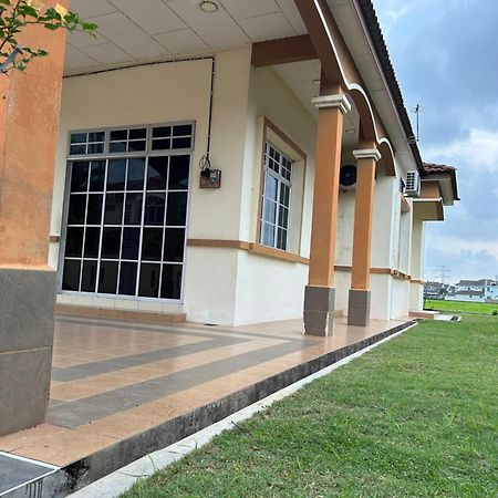 Kembara Homestay Άλορ Σταρ Εξωτερικό φωτογραφία